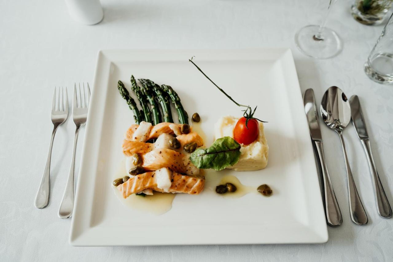 Hotel Palac Krotoszyce Basen&Spa מראה חיצוני תמונה