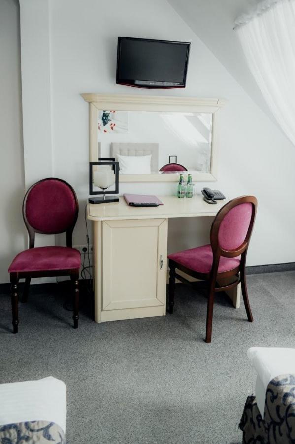 Hotel Palac Krotoszyce Basen&Spa מראה חיצוני תמונה
